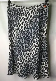 AUTOGRAPH SILVER “ANIMAL PRINT” SKIRT SIZE 26 COMFORTABLE ALL NEW