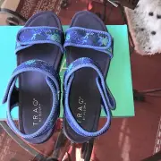 TRAQ By ALEGRIA Baby Bloom SZ 10 Sandals