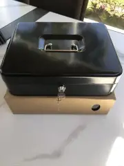 Locking Cash Box with LockMoney Box with Cash TrayLock Safe Box with KeyMoney...