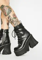 [dELiA*s by Dolls Kill] Dark Animal Behavior Platform Boots