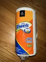 1 Member's Mark Super Premium Paper Towels 150 sheets per roll