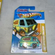 Hot Wheels 2012 SCOOBY DOO THE MYSTERY MACHINE VAN 1:64 New Models