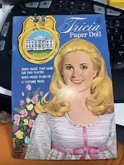 Vintage 70s TRICIA NIXON Paper Dolls Book by Saalfield Complete Uncut #1248 B2