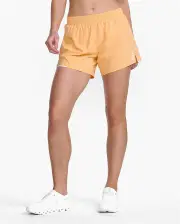 2XU Aero 5in Womens Running Shorts - Peach/White Reflective - L