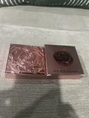 Smashbox=Vlada Petal Metal Highlighter Gilded Rose C47602 BB7
