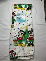 NWT Disney Mickey Minnie Mouse Christmas Holiday White Plush Throw Blanket 50x70