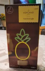ASHLAND NEON ICON LIGHT PINEAPPLE BATTERY OPPERATED LIGHT