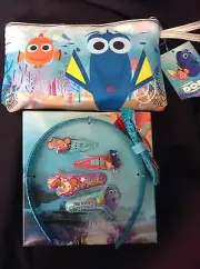 DISNEY FINDING DORY HAIR ACCESSORIES & WRISTLET SET