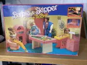 VINTAGE 1988 Barbie And Skipper Game Room w Diorama Mattel Arco