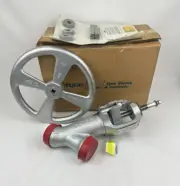 Yarway Wellbond 1.5" 5617B-F22 HIGH PRESSURE GLOBE VALVE FLOWSERVE - NEW IN BOX