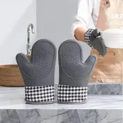 2 Pack Silicone Insulated Gloves High Temperature Resistant Non-Slip Oven Mitts