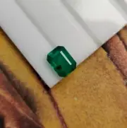 Emerald Octagon Cut 1.73 carat 7x6 mm Octagon Loose Green High Luster Emerald