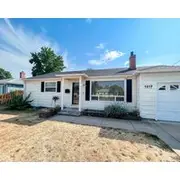 Eclectic 2 Bedroom Home Near Downtown