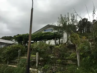 象牙塔背包客小屋旅館