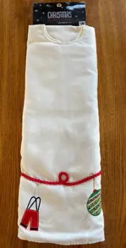 Christmas Tree Skirt 52” Holiday The Christmas Shoppe Embroidered Pom Pom Trim