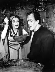 THE MUNSTERS 8X10 CLASSIC PHOTO A