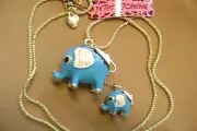 NWT- BETSEY JOHNSON 3-D ELEPHANT AND BABY BLUE ENAMEL CRYSTAL PENDANT NECKLACE