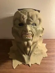 Trick Or Treat Studios Goosebumps Haunted Mask