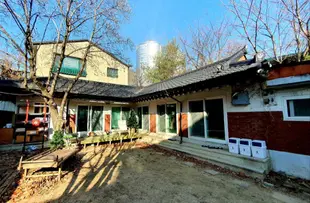 梨泰院的2臥室獨棟住宅 - 20平方公尺/1間專用衛浴FeelFree. Traditional Korean house