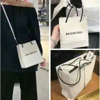 在飛比找Yahoo奇摩拍賣-7-11運費0元優惠優惠-【二手正品】Balenciaga巴黎世家 19新款粒面牛皮紙