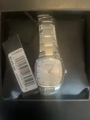 New Kenneth Cole KC50893007 Women's Classic Silver Bracelet Blue Dial Watch NWT