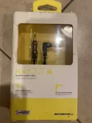 Schsche FlatOut 3ft auxiliary audio cable