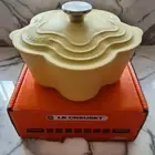 Le Creuset Cocotte Fleur Flower 20cm 7.3/4" 2L 2.1/4qt Mimosa Cast Iron NEW