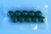 HALOGEN ATOMS / 100 ATOM MOLECULAR MODEL