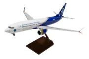 Skymarks SKR8106 Alaska Airlines B737-Max 8 Honoring Vets Desk Model 1/100 Model