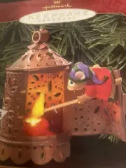Hallmark Keepsake Ornament Mouse Warm Welcome 1999 Magic Light Up Vtg NIB