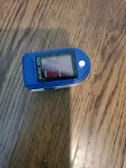 FaceLake FL400 Pulse Oximeter Fingertip w Carrying Case And Batteries pre-owner