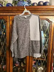 Wonder Nation Boys Sweater Size L (10-12). NWT! Gray & Black Color Block