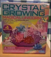 CRYSTAL GROWING MAGICAL UNICORN TERRARIUM • 4M KIDZLABS • NEW UNWRAPPED !