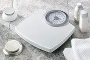 Salter 144 WHSVDR Classic Mechanical Bathroom Scale – Large Body Weight Scale, 130 KG Maximum Capacity, Oversized Dial, Large Platform with Anti-Slip Mat, Step-On Technology, Battery Free, White