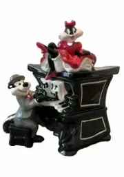 Warner Brothers PEPE LE PEW & PENELOPE Piano Cookie Jar -Looney Tunes New In Box
