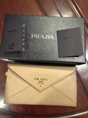 NWT Women’s Prada 1MF175 Cammeo (Beige) Vitello Grain Leather Envelope Wallet