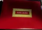 RARE! VINTAGE ESTEE LAUDER MAKEUP PRODUCTS GIFT SET.