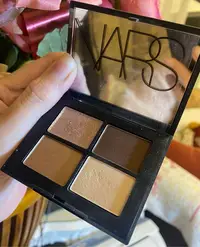 在飛比找Yahoo!奇摩拍賣優惠-Nars 限量四色眼影盤