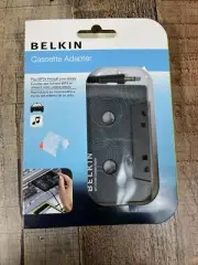 Belkin Car Cassette Adapter Car Audio to play MP3. black and blue NEW