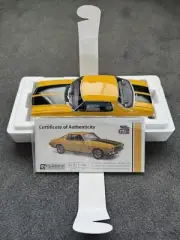 1.18 Classic Carlectables HQ Holden Monaro Gts Mustard Black Stripes