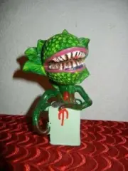 AUDREY LITTLE SHOP OF HORRORS MAN EATING VENUS FLYTRAP HALLOWEEN PROP FIGURE