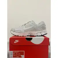 在飛比找蝦皮購物優惠-Nike zoom vomero 5 vast grey U