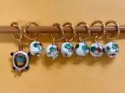 Stitch marker, knitting or crochetting, cloisonne beads, round and turtle