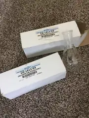 2 new in box. Chem glass Scientific lab glass cg-1512-03 100ml flask