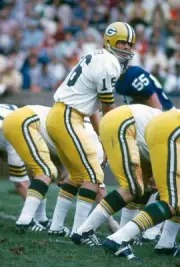 Scott Hunter Green Bay Packers in action v the New York Giants- 1973 Old Photo 2