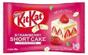 Kitkats Strawberry Shortcake flavor 10 bars Japanese Chocolate Snack Made in Japan