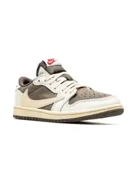 在飛比找Farfetch優惠-x Travis Scott Air Jordan 1 Lo