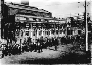 Geelong Victoria 1928 - A crowd gathered for a Royal visit. Blakis- Old Photo