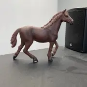 Schleich Horse English Thoroughbred Mare Chestnut Color Braided Mane
