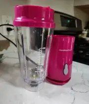 Blend on the Go: Hamilton Beach Single Serve Blender, Raspberry